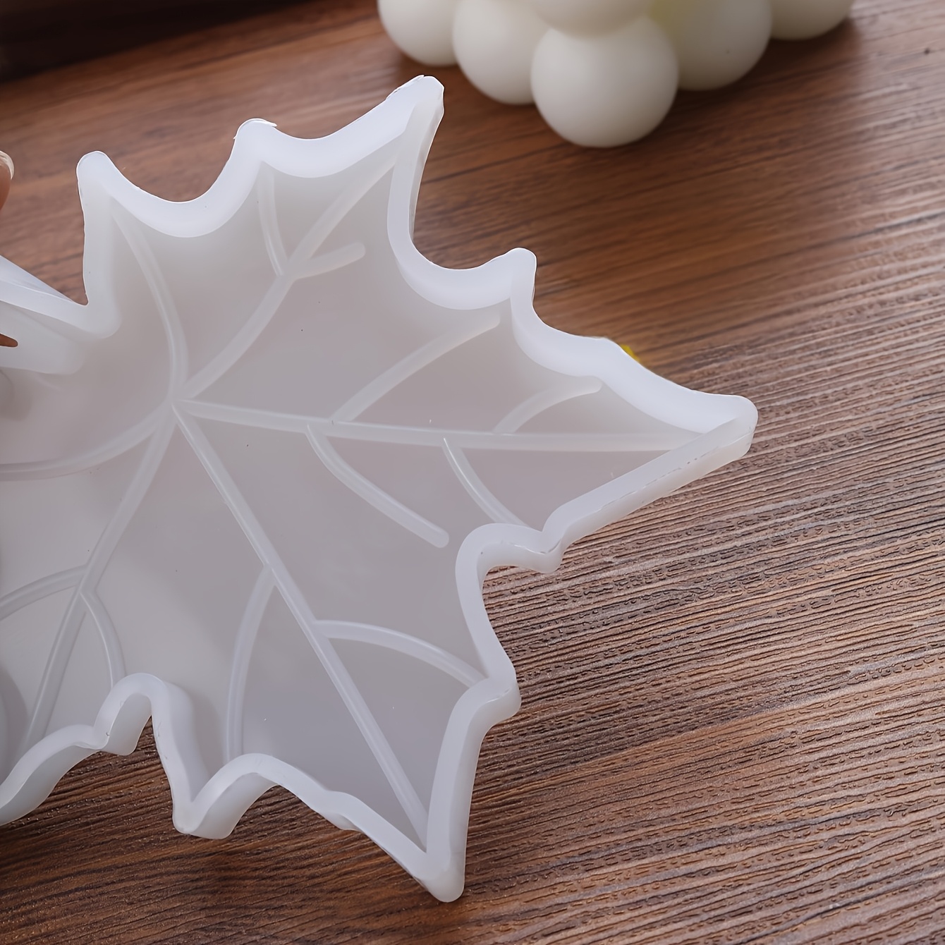 1PC Maple Leaf shaped Silicone - Candle Making Accessories ulasan dan harga